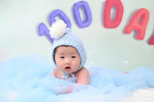 北流6个月宝宝睡觉摇头